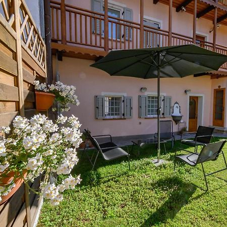 Malu Lägenhet Levico Terme Exteriör bild